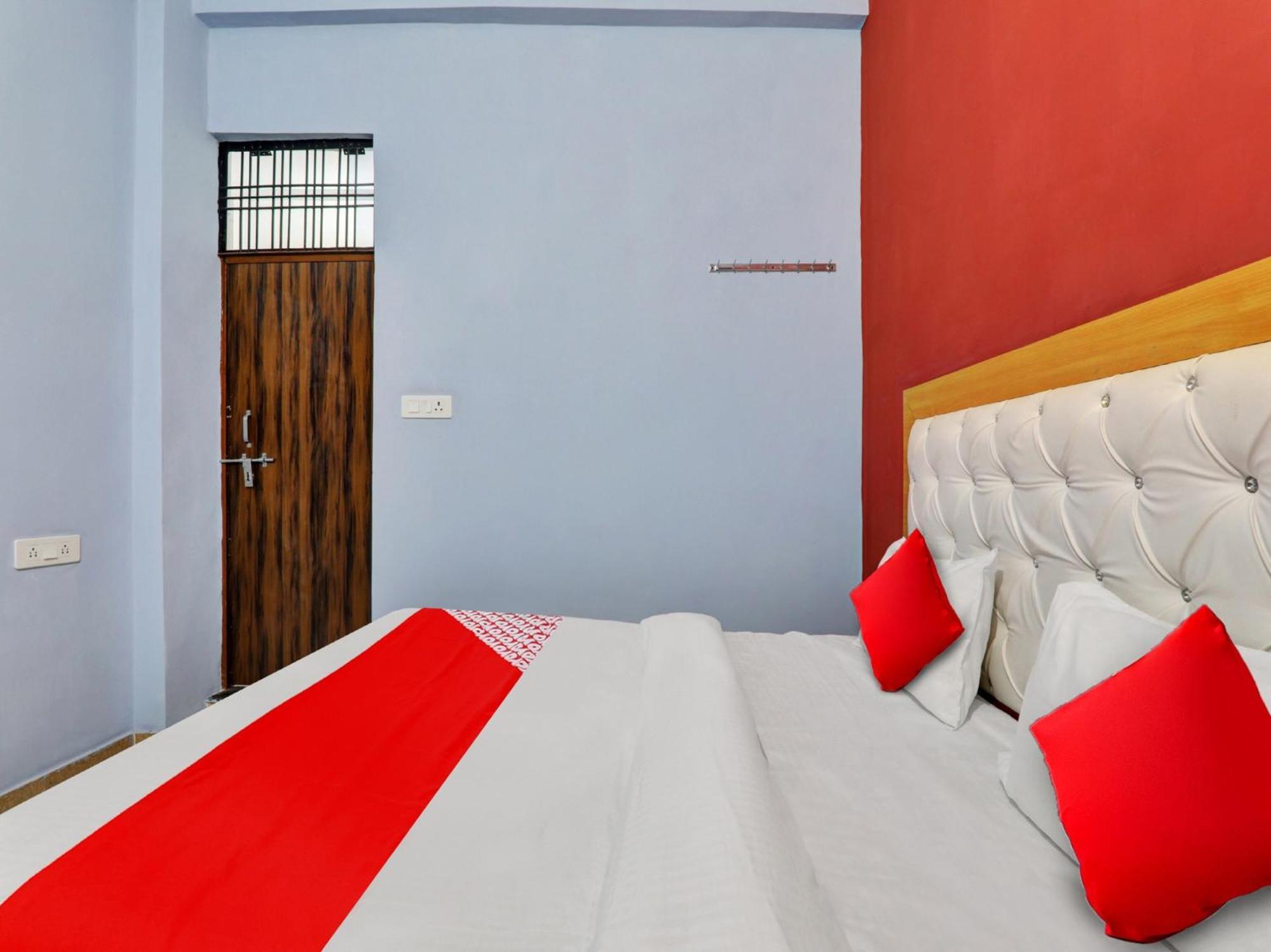 Hotel O Aradhya Galaxy Bhauli Exteriér fotografie