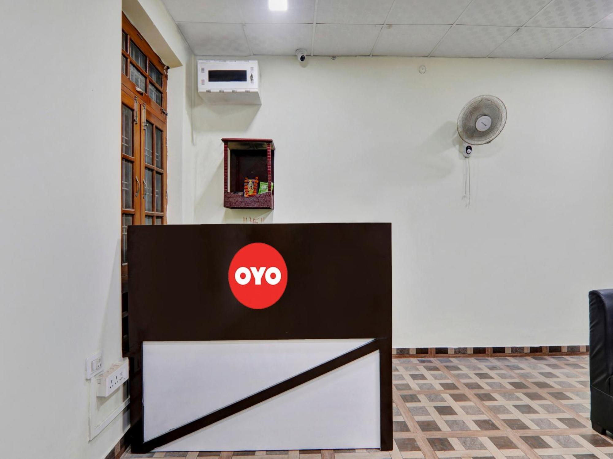Hotel O Aradhya Galaxy Bhauli Exteriér fotografie