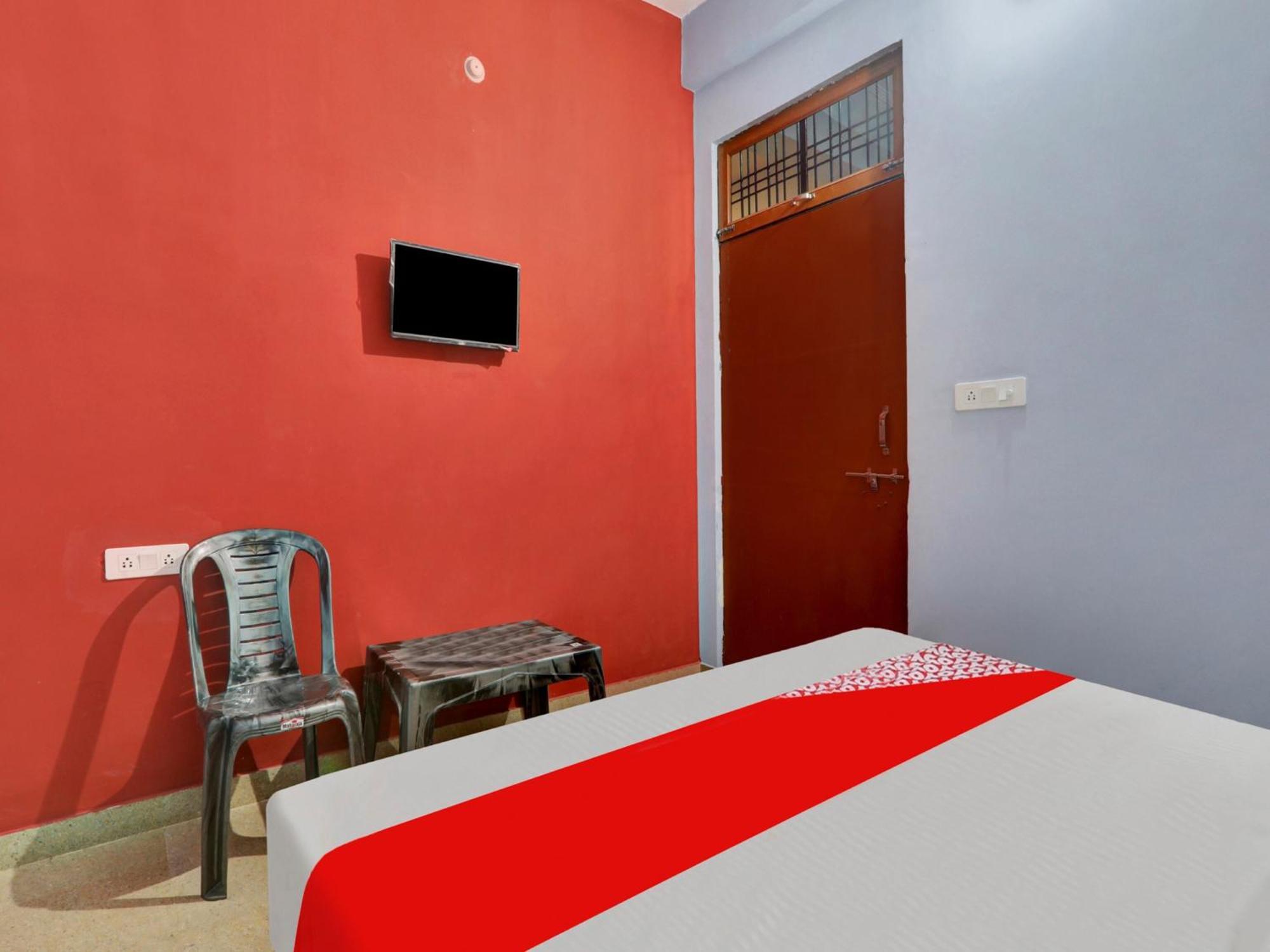 Hotel O Aradhya Galaxy Bhauli Exteriér fotografie